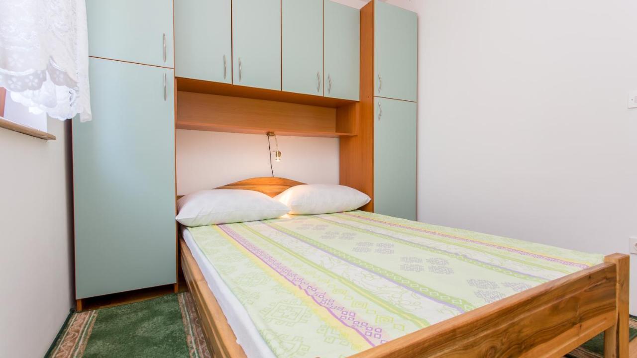 Apartment Branko Šilo Buitenkant foto