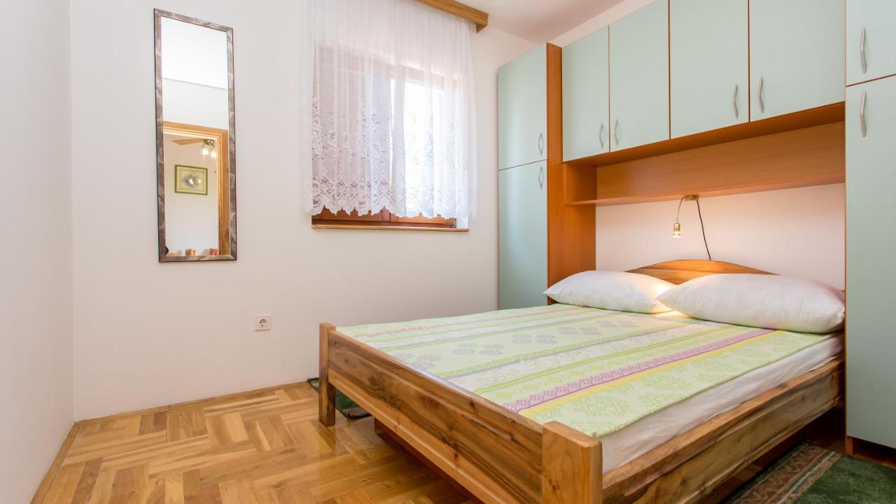Apartment Branko Šilo Buitenkant foto