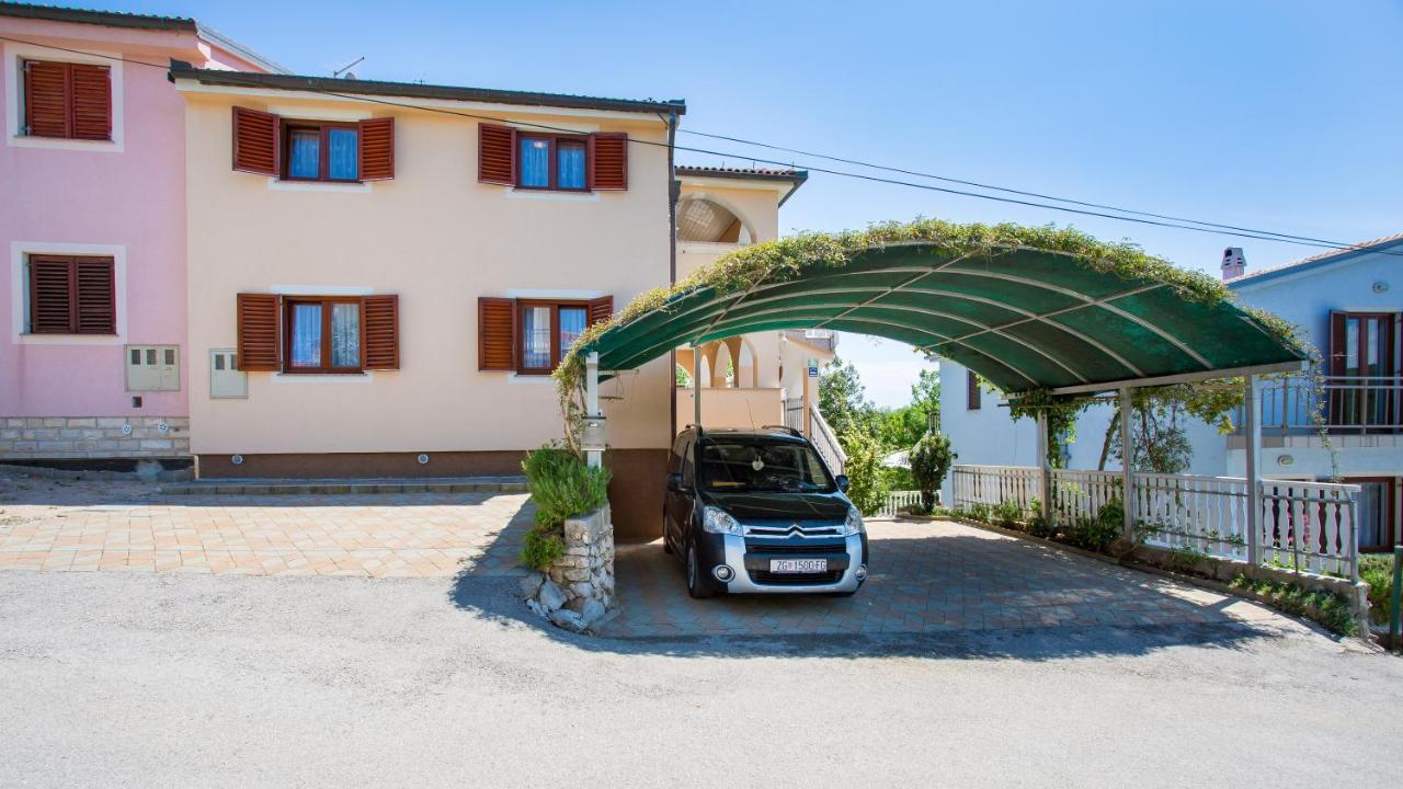 Apartment Branko Šilo Buitenkant foto
